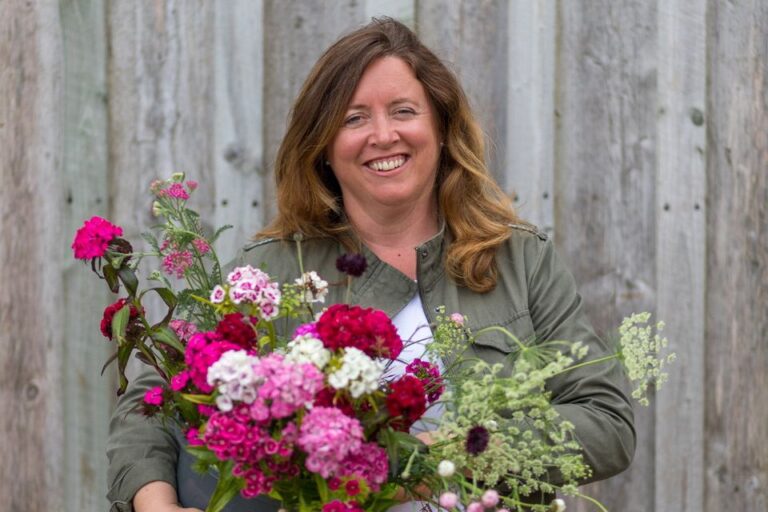 Aine Kinsella of Tara Hill Flowers co-hosting Wedding Flowers Design Workshop